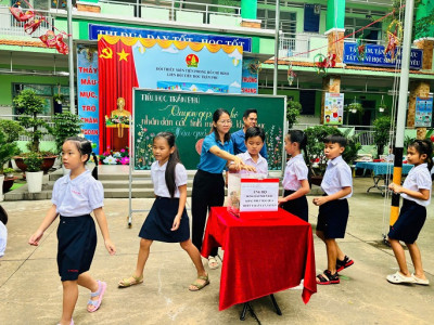 Giao lưu văn hóa văn nghệ với trung tâm nghệ thuật Tình Thương bồi dưỡng tài năng trẻ thành phố Đà Nẵng chủ đề "Trái tim không tật nguyền"