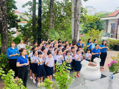 LIÊN ĐỘI TRƯỜNG TIỂU HỌC TRẦN  PHÚ “ HÀNH TRÌNH VỀ ĐỊA CHỈ ĐỎ” CHÀO MỪNG KỶ NIỆM 80 NĂM NGÀY THÀNH LẬP QUÂN ĐỘI NHÂN DÂN VIỆT NAM (22/12/1944-22/12/2024)